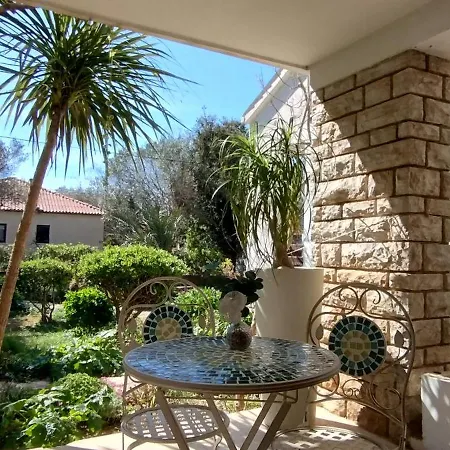 Apartmani Jessica Novalja Exterior photo